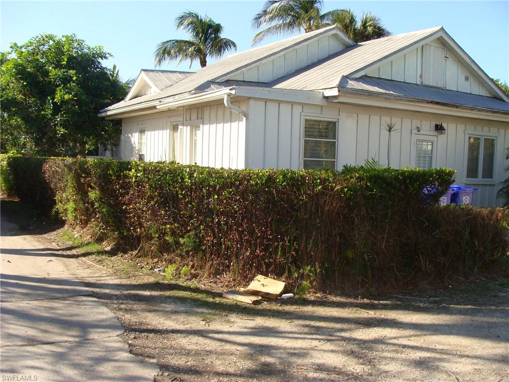 OLDE NAPLES - Residential