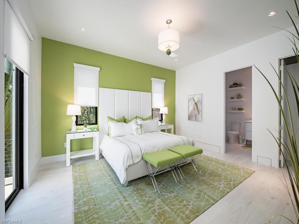 MOORINGS - Residential