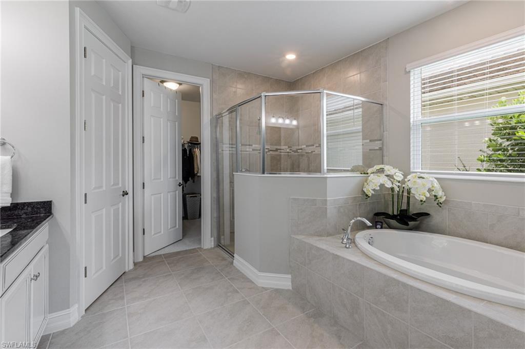 HALFMOON POINT - Residential Lease