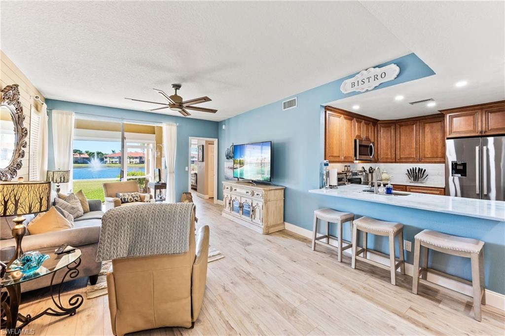 HUNTINGTON LAKES - Residential