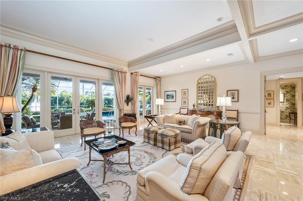 BAY COLONY SHORES - Residential