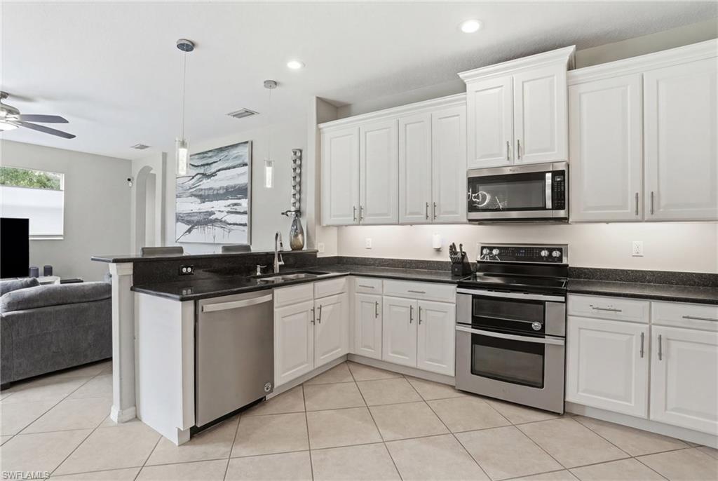 STONEYBROOK - Residential