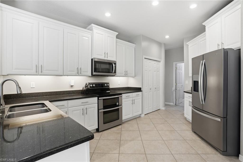 STONEYBROOK - Residential