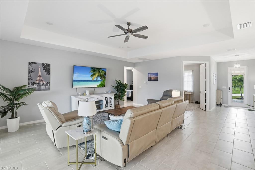 CAPE CORAL - Residential