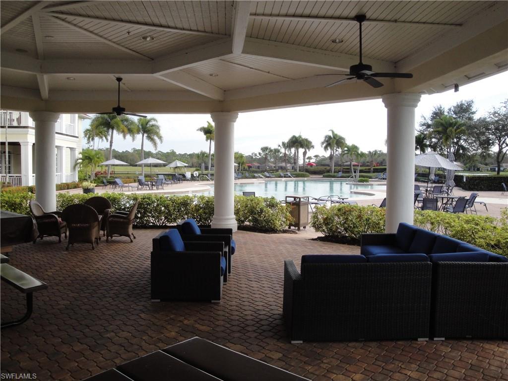 HAMPTON LAKES - Residential