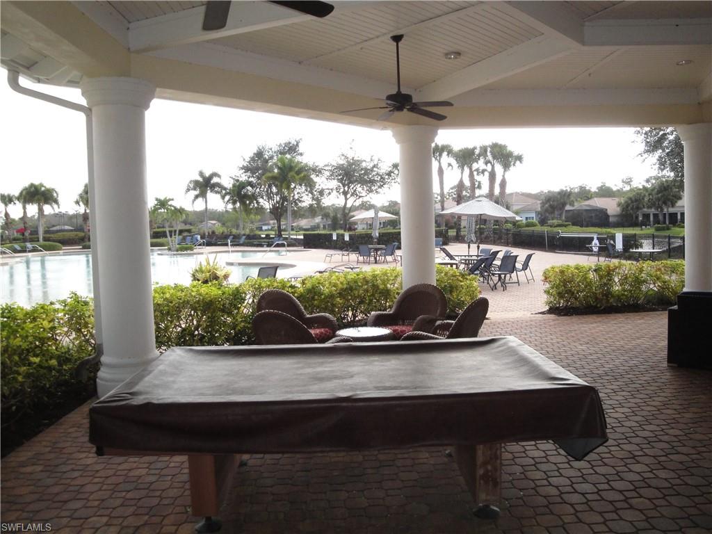 HAMPTON LAKES - Residential
