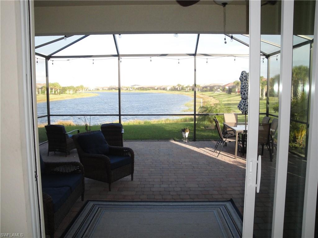 HAMPTON LAKES - Residential