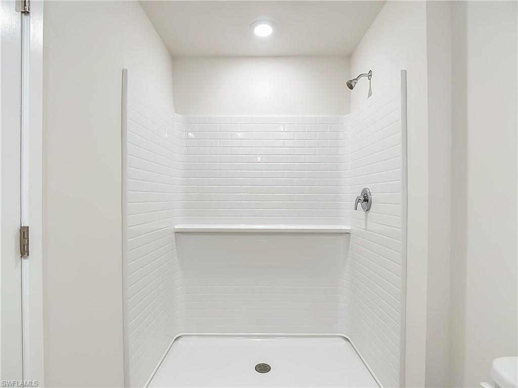 HEMINGWAY POINTE - Residential Lease