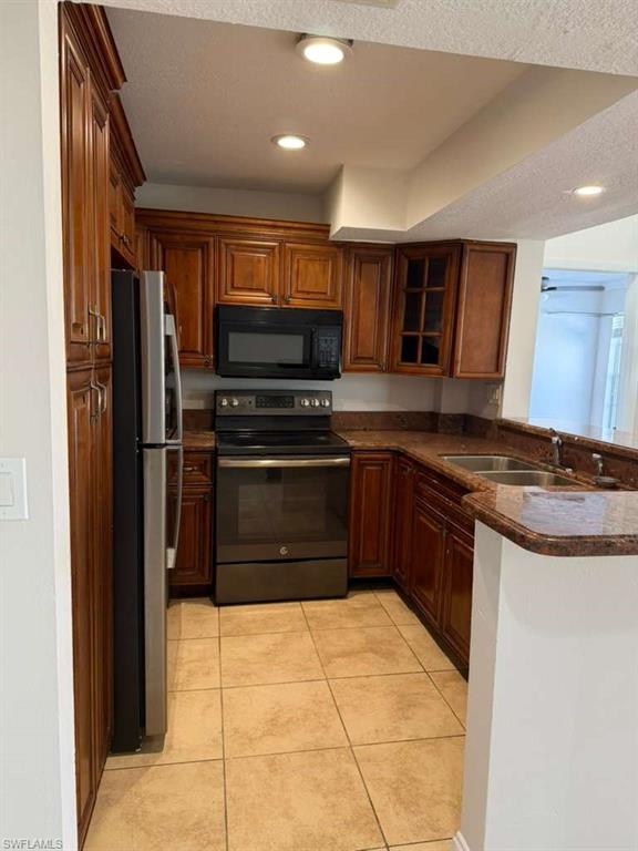 GRANADA LAKES - Residential