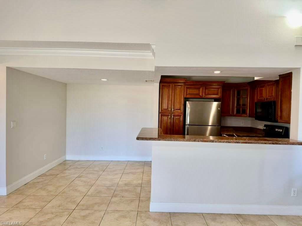 GRANADA LAKES - Residential