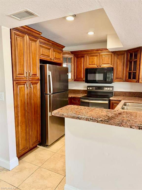 GRANADA LAKES - Residential