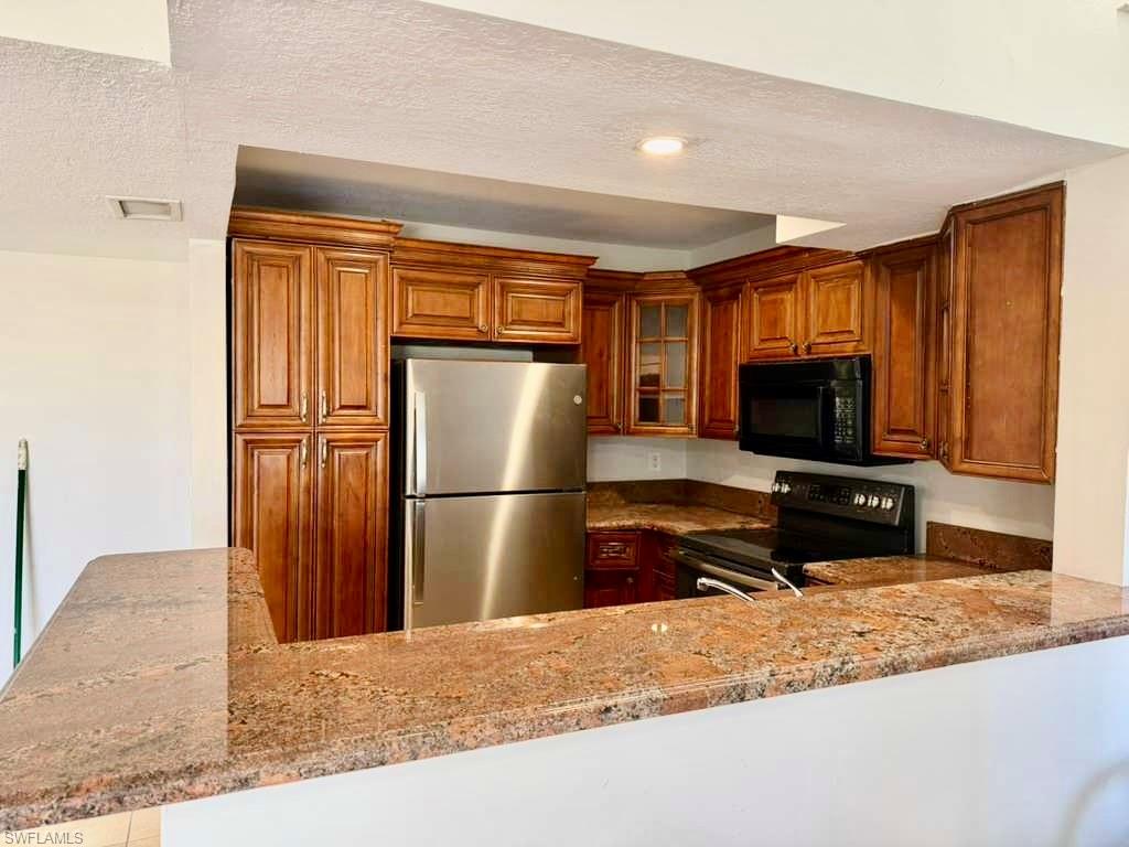 GRANADA LAKES - Residential