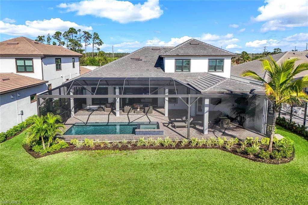 ESPLANADE LAKE CLUB - Residential