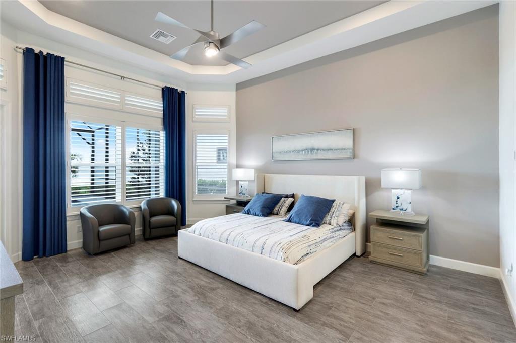 ESPLANADE LAKE CLUB - Residential