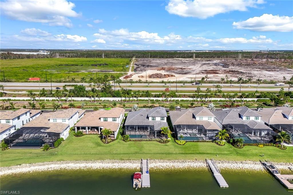 ESPLANADE LAKE CLUB - Residential
