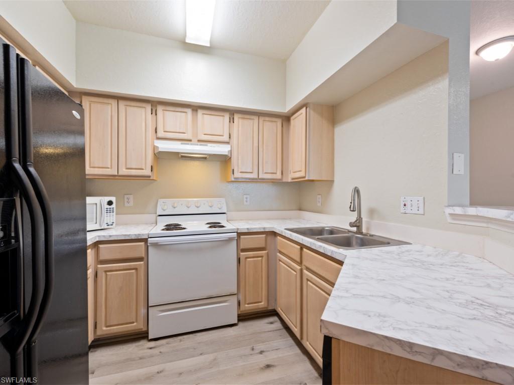 THE TIDES AT PELICAN LANDING - Residential