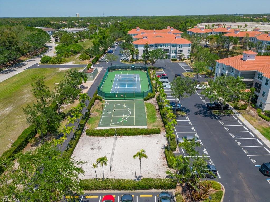 THE TIDES AT PELICAN LANDING - Residential