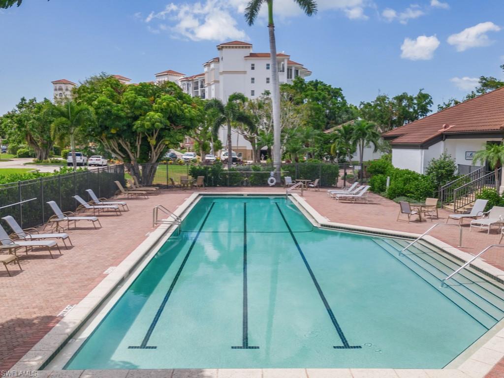 LA PENINSULA - Residential