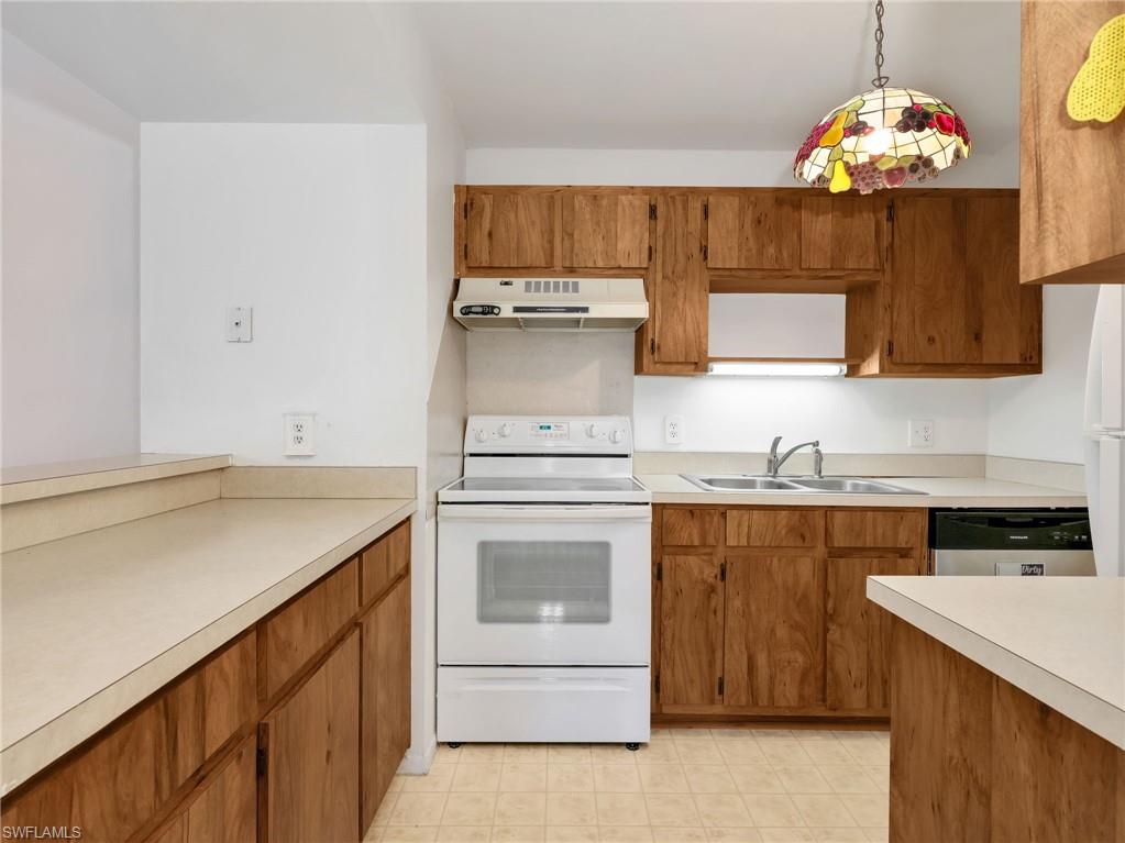TIMBER LAKE - Residential Lease