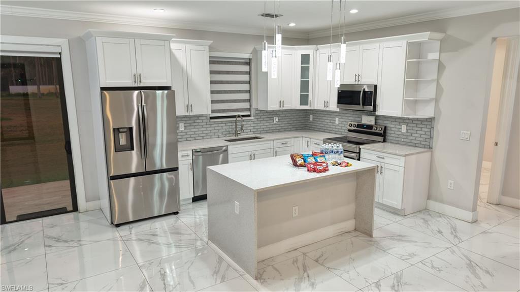 GOLDEN GATE ESTATES - Residential
