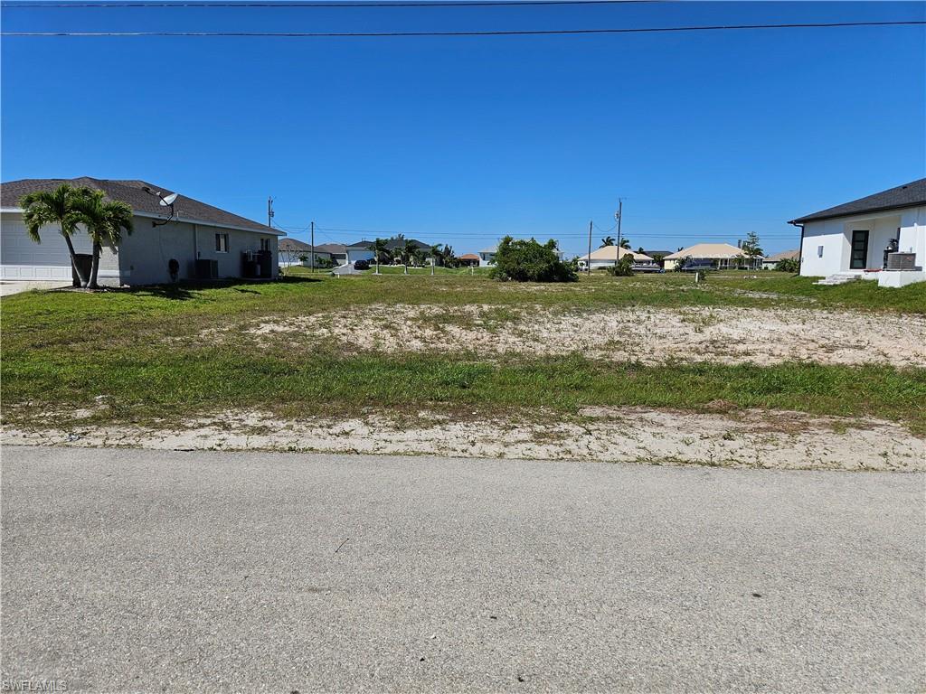 CAPE CORAL - Land