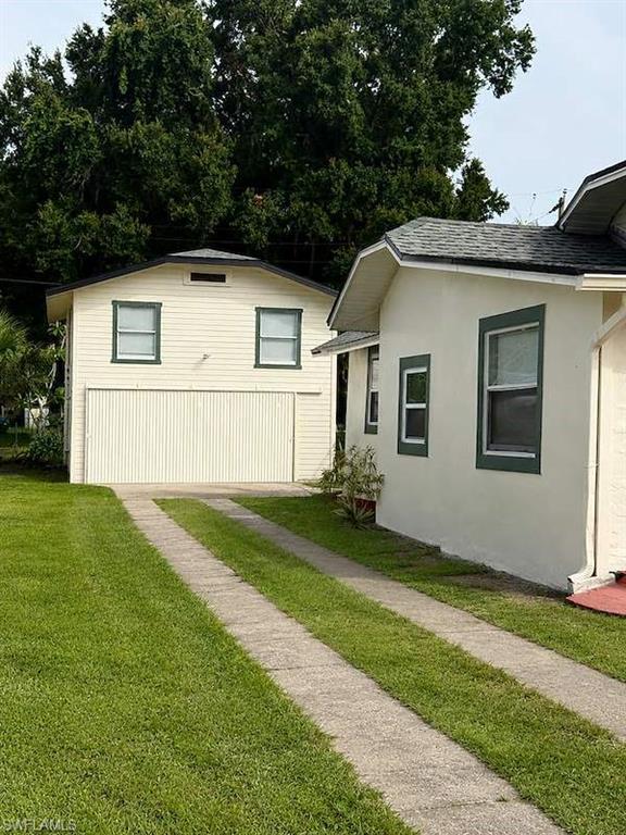 HENDRY ESTATES - Residential