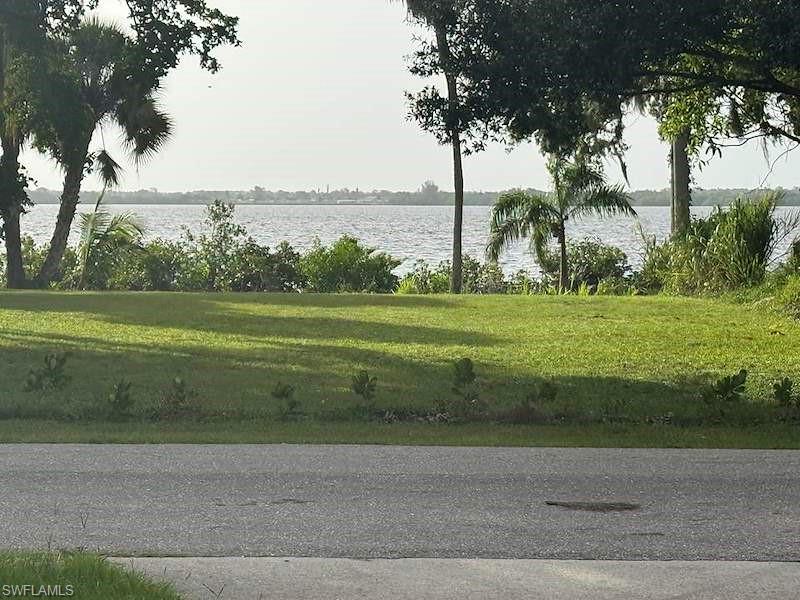 HENDRY ESTATES - Residential