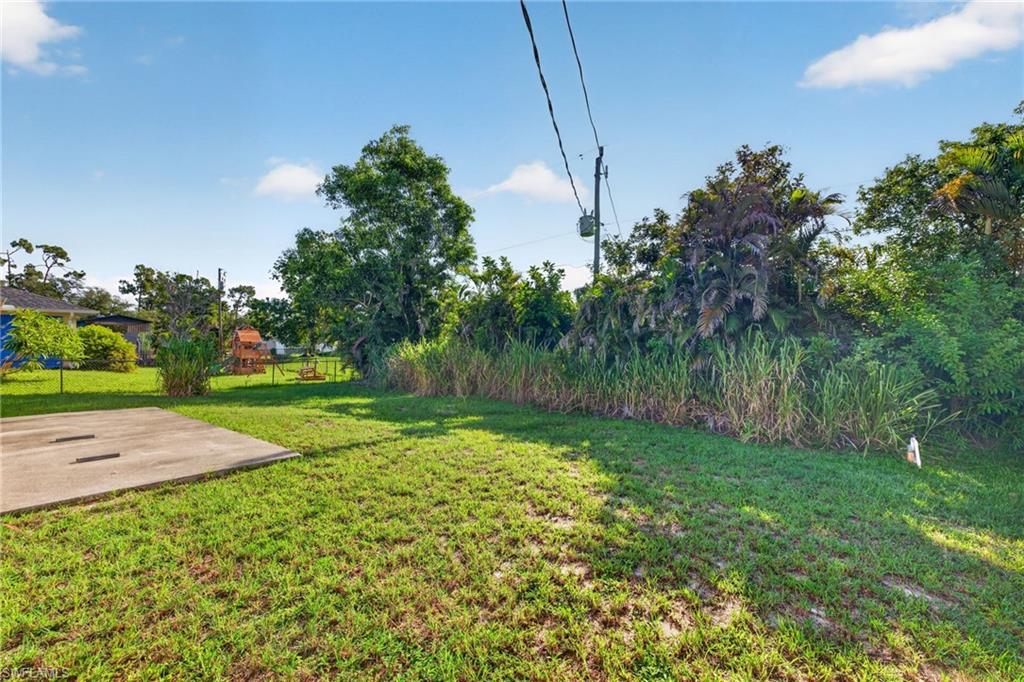 SAN CARLOS PARK - Residential