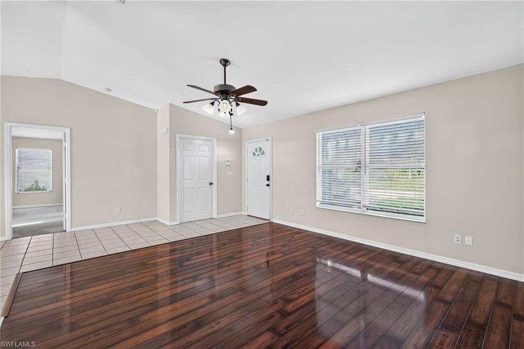 SAN CARLOS PARK - Residential