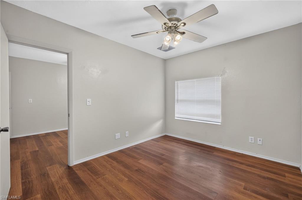 SAN CARLOS PARK - Residential