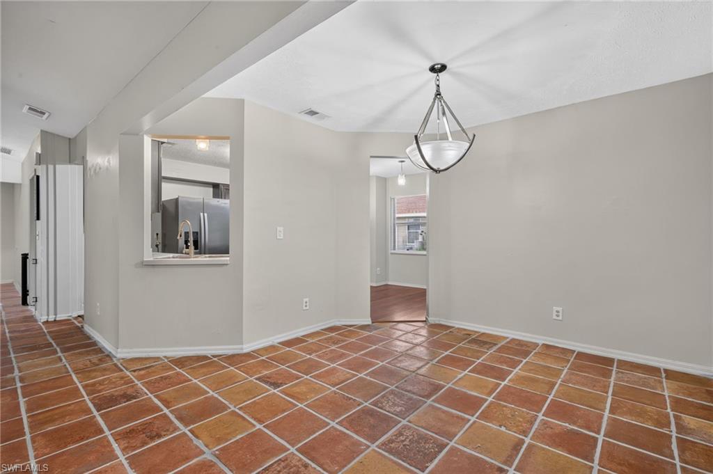 SAN CARLOS PARK - Residential