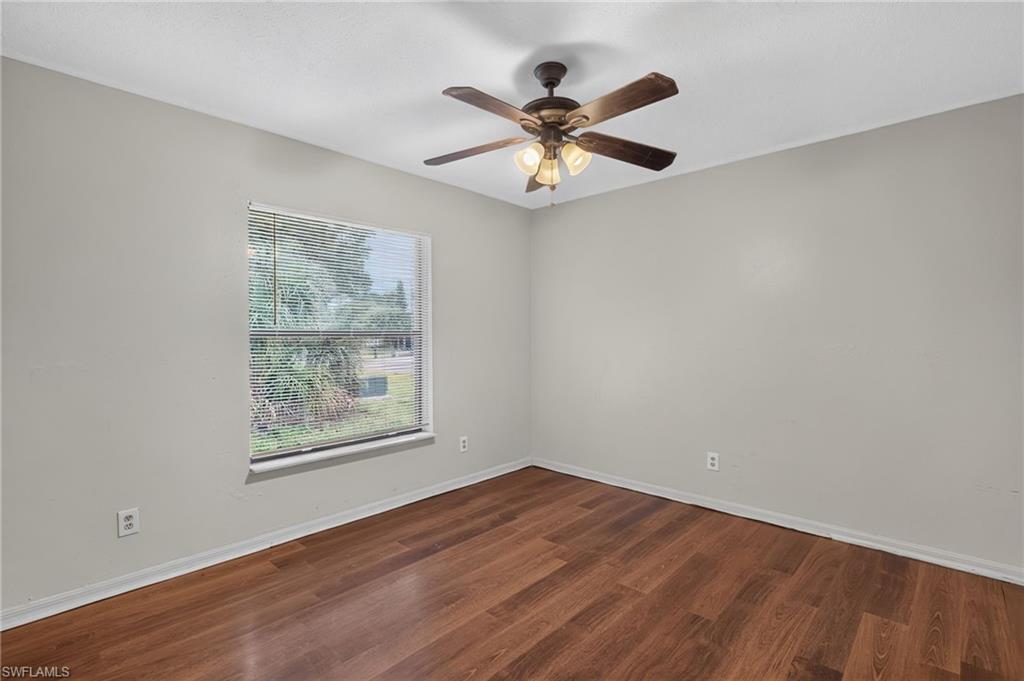 SAN CARLOS PARK - Residential