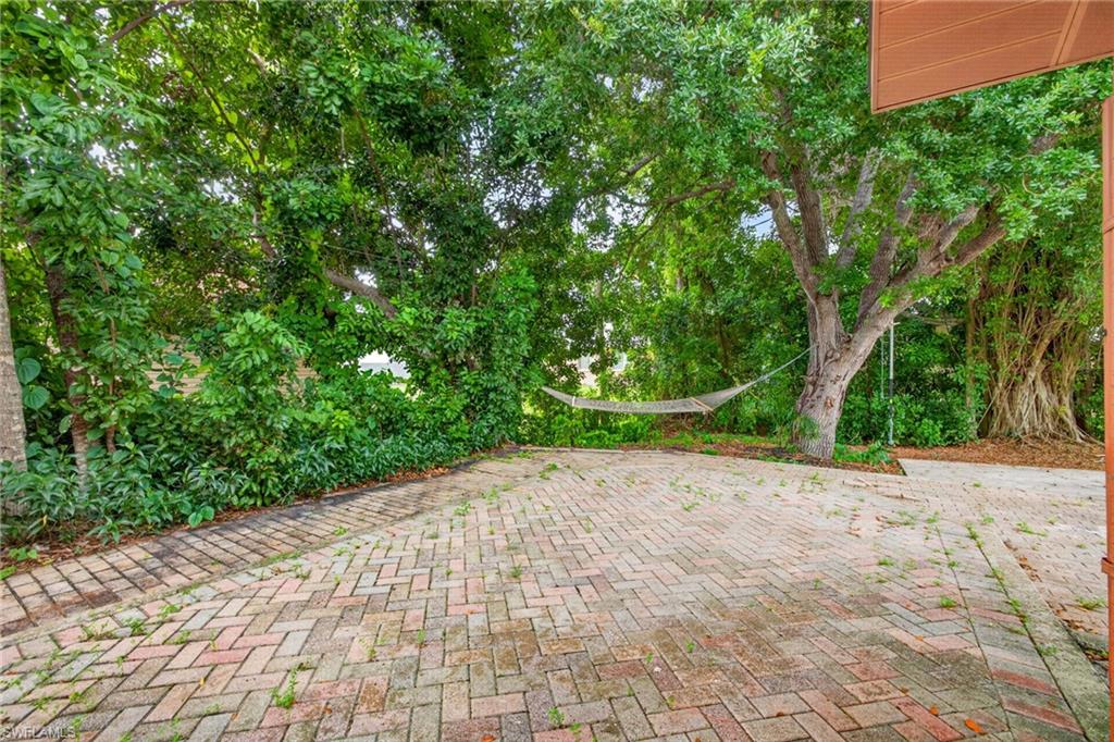 SAN CARLOS PARK - Residential