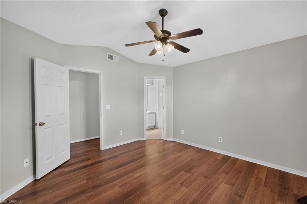 SAN CARLOS PARK - Residential