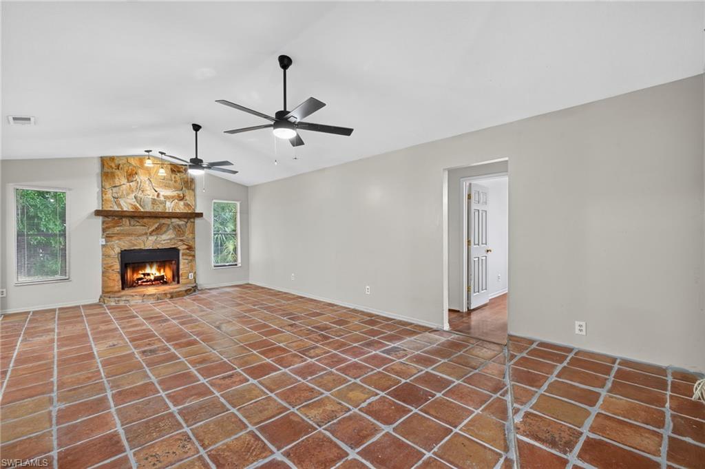 SAN CARLOS PARK - Residential