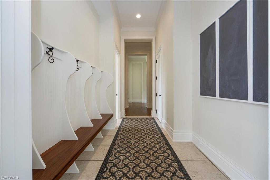 COACH HOUSE - Residential