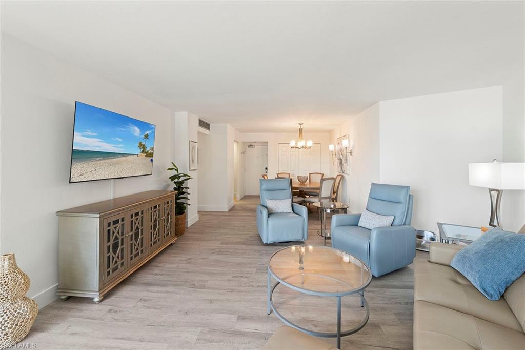 SOUTH SEAS - Residential