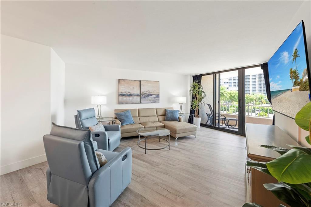 SOUTH SEAS - Residential