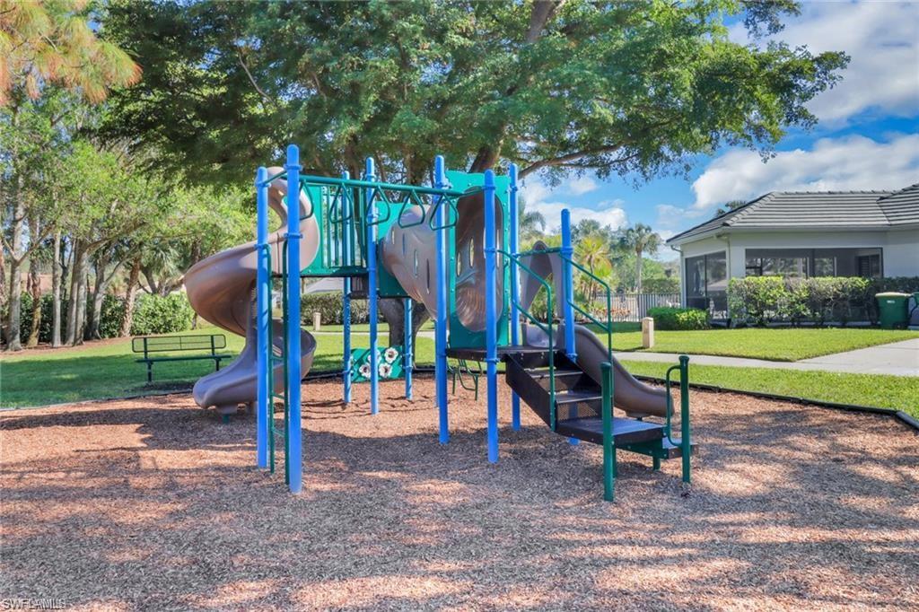 AUTUMN WOODS - Residential Lease