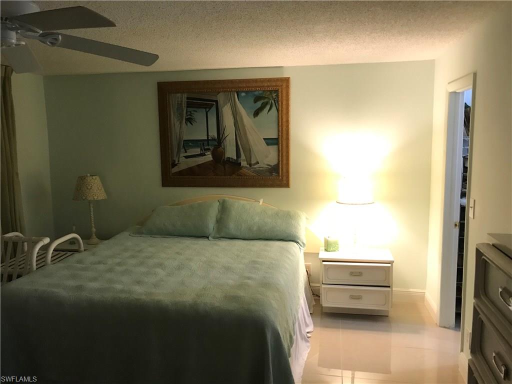 GLADES COUNTRY CLUB - Residential