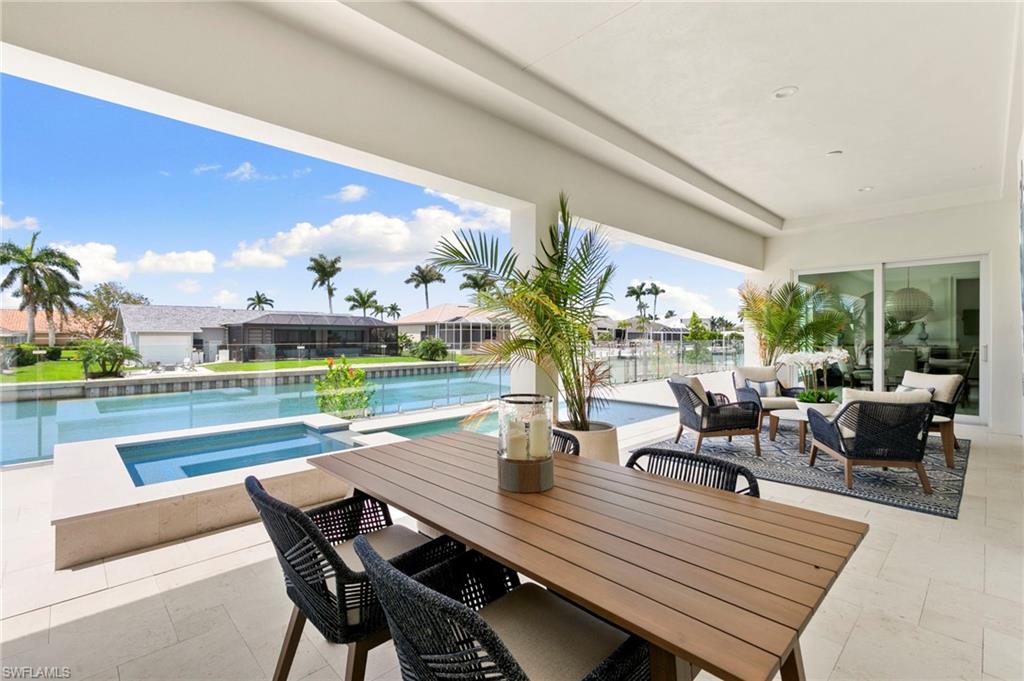 MARCO BEACH - Residential