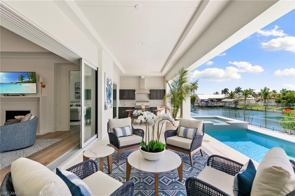 MARCO BEACH - Residential