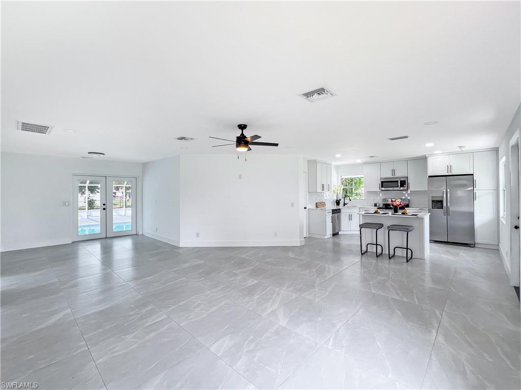 EDGEWATERS GARDENS - Residential