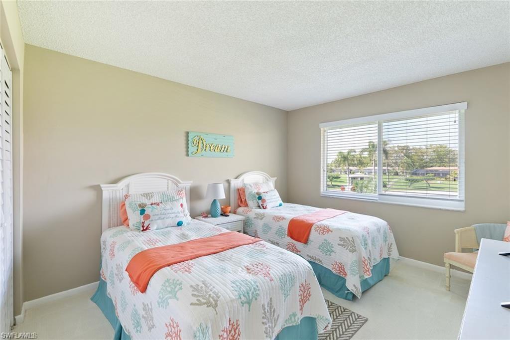 GLADES COUNTRY CLUB - Residential