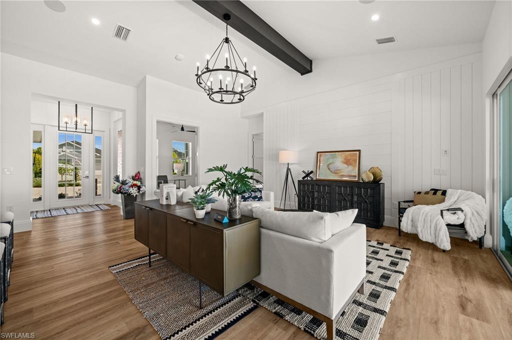 LAKE TIMBER - Residential