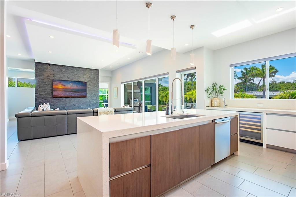 ROYAL HARBOR - Residential