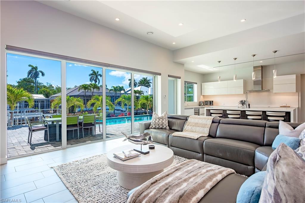ROYAL HARBOR - Residential