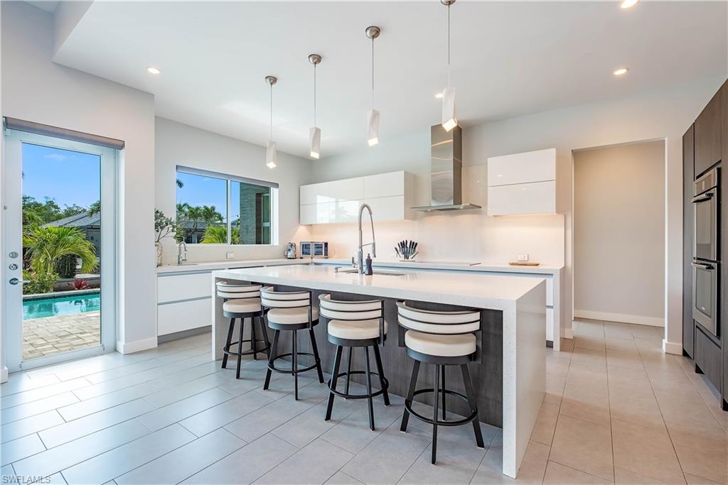 ROYAL HARBOR - Residential