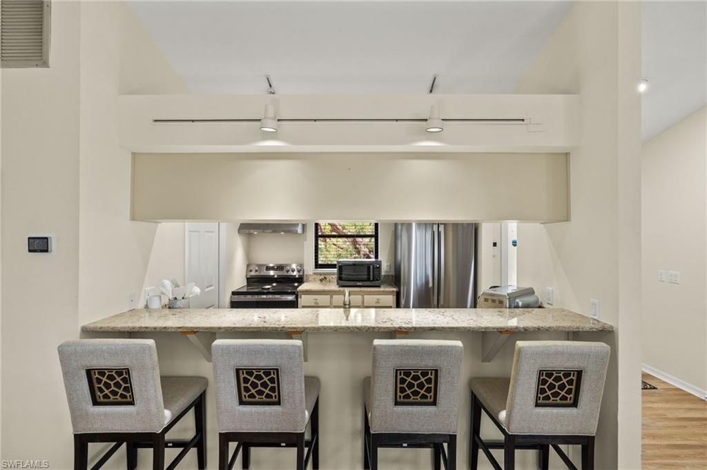 SANIBEL BAYOUS - Residential
