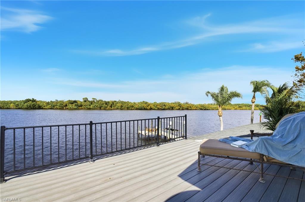 FORT MYERS SHORES - Residential